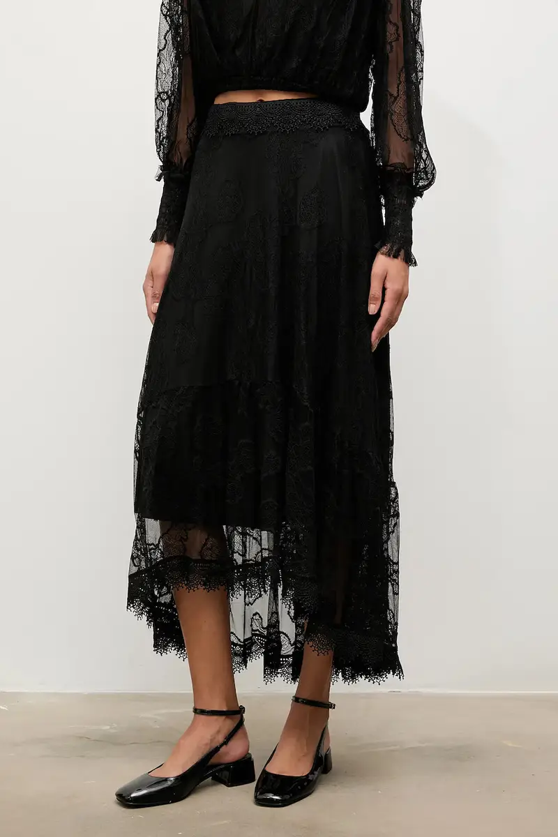 gonna colore nero miniatura 3