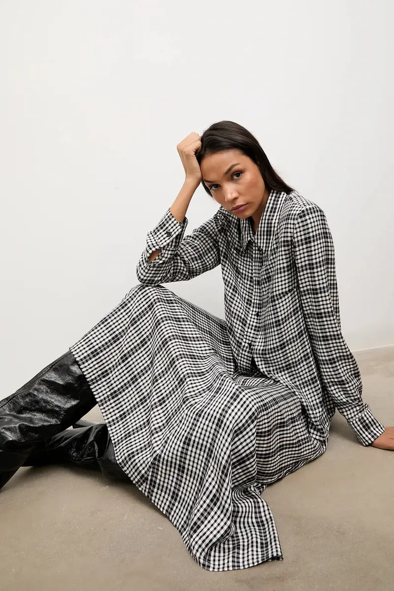 gonna colore nero miniatura 5