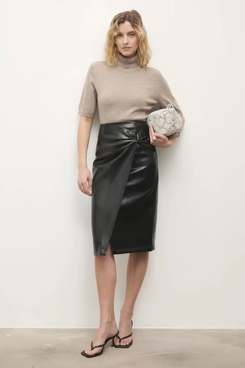 gonna colore nero miniatura 2