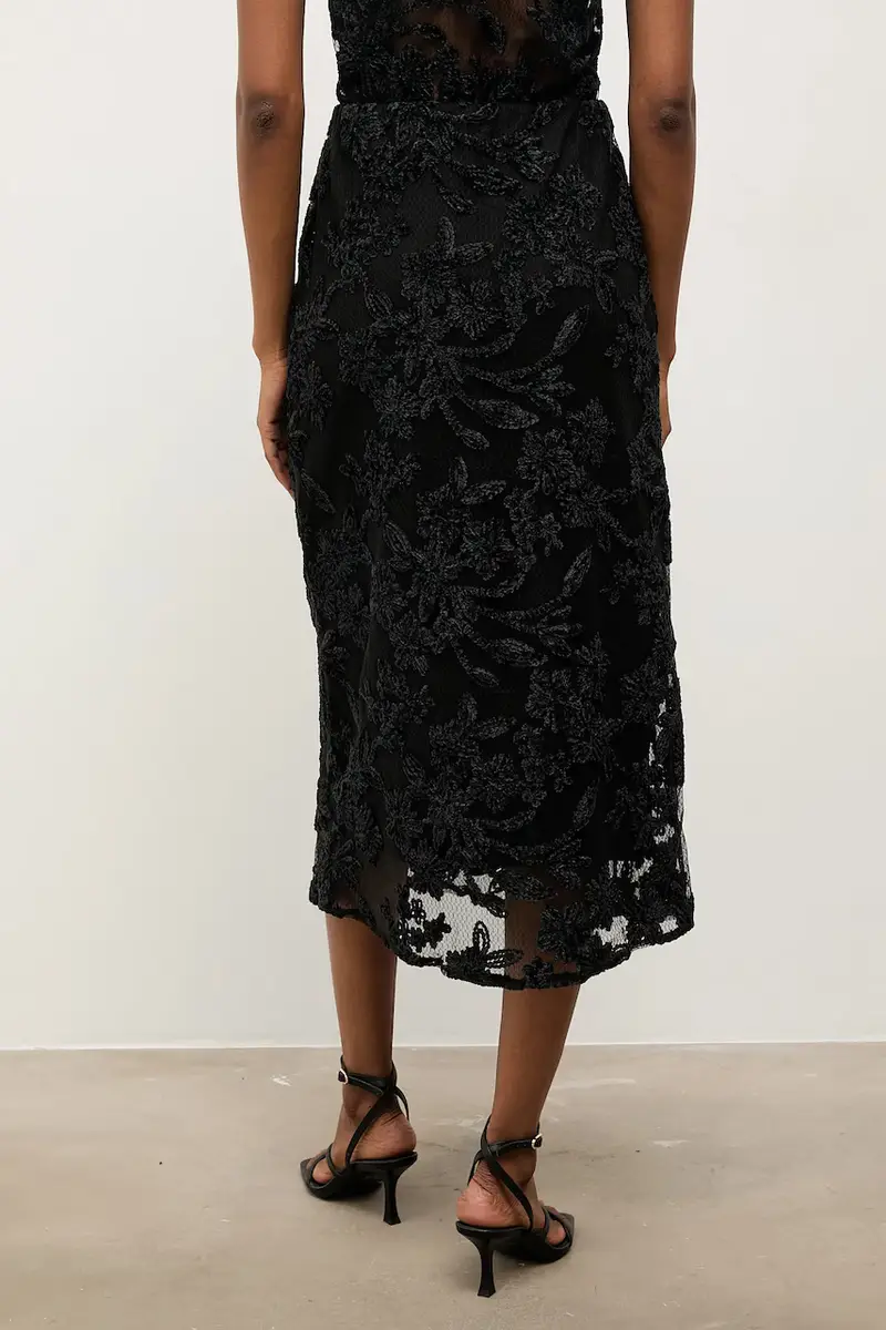 gonna Nero miniatura 3