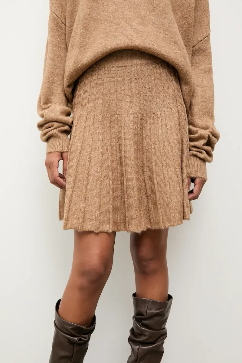 maglione e gonna donna colore beige miniatura 3