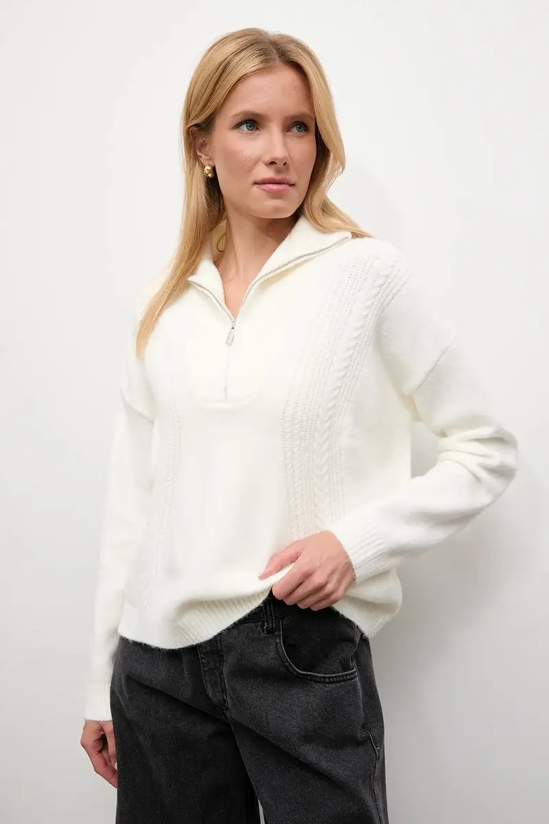 maglione in cashemire colore beige miniatura 4