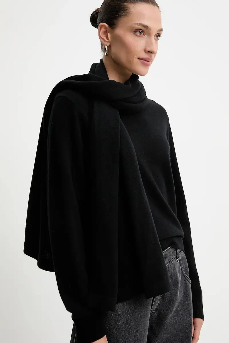 maglione in lana donna colore nero