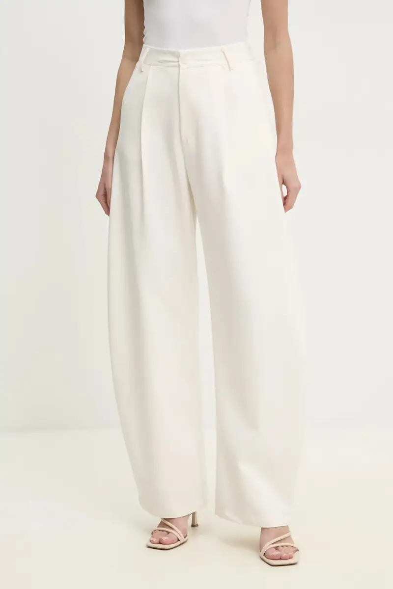 pantaloni donna colore beige