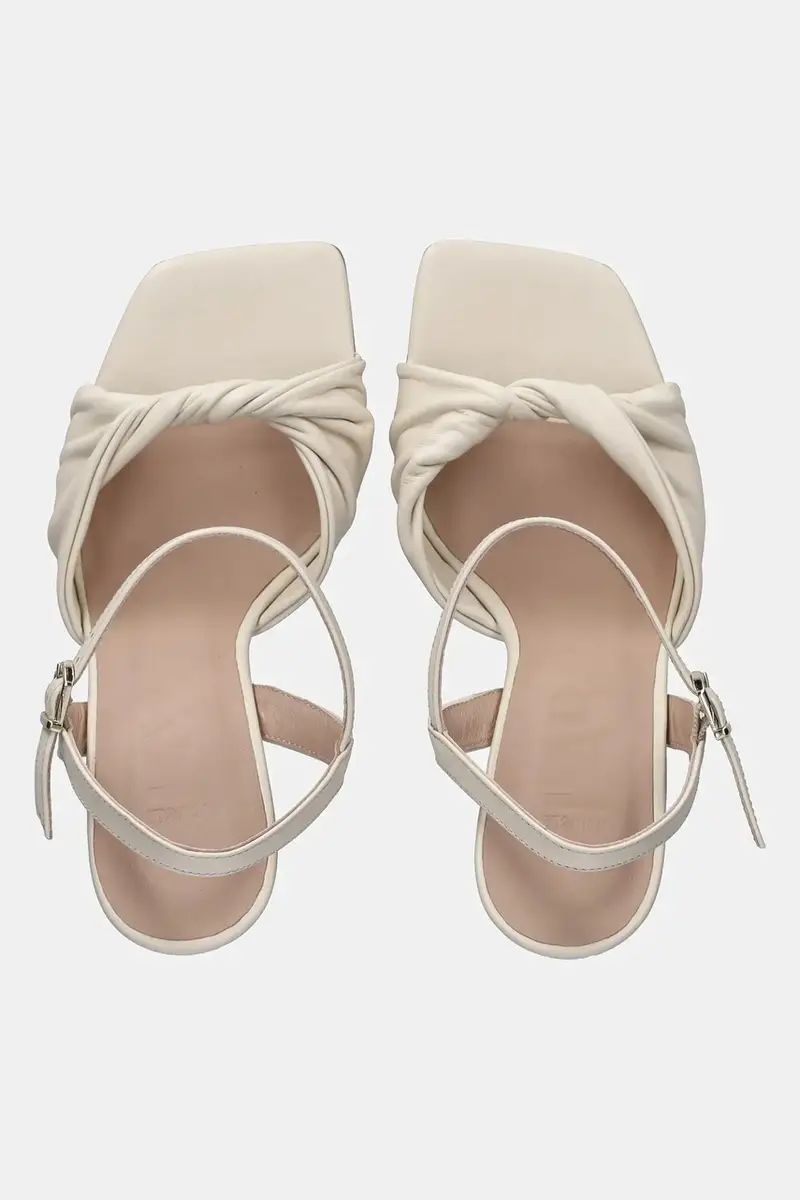 sandali in pelle colore beige miniatura 5