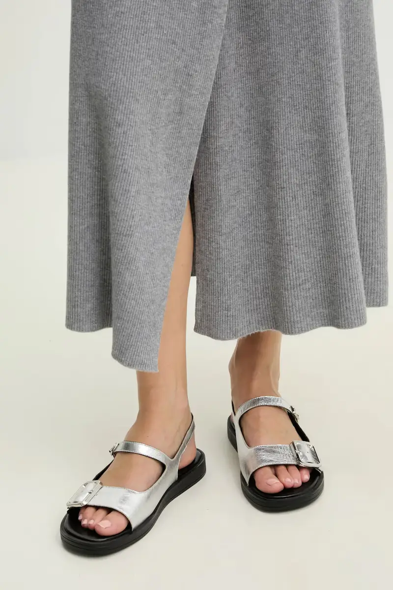 sandali in pelle donna colore argento