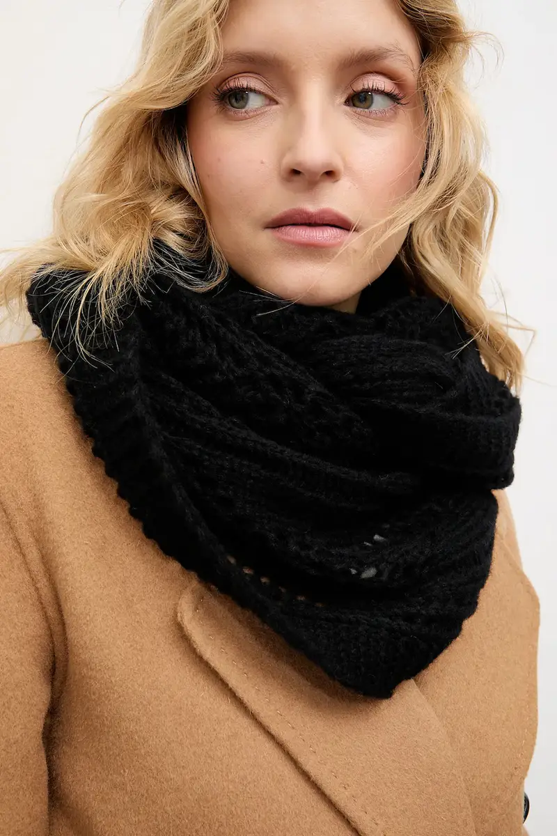 sciarpa con lana colore nero miniatura 2