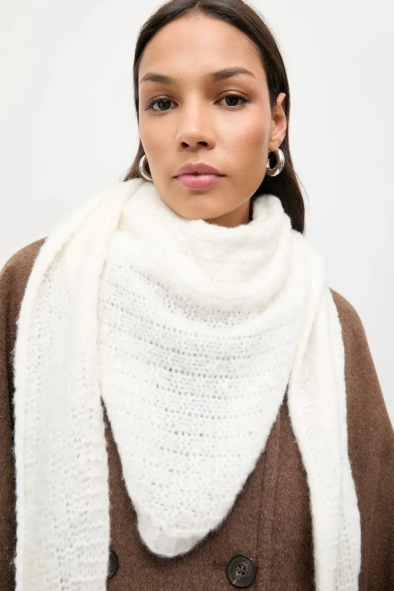 sciarpa in lana donna colore beige