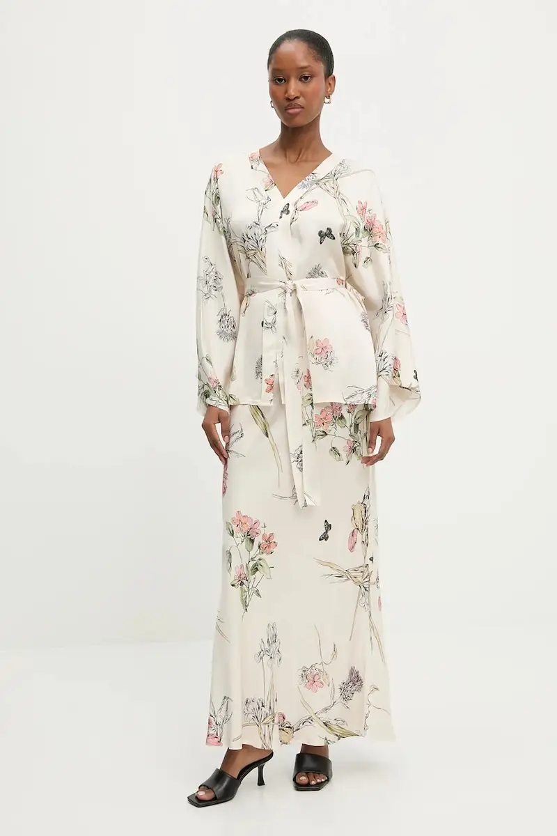 set donna colore beige