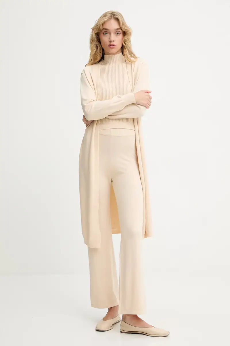 set donna colore beige