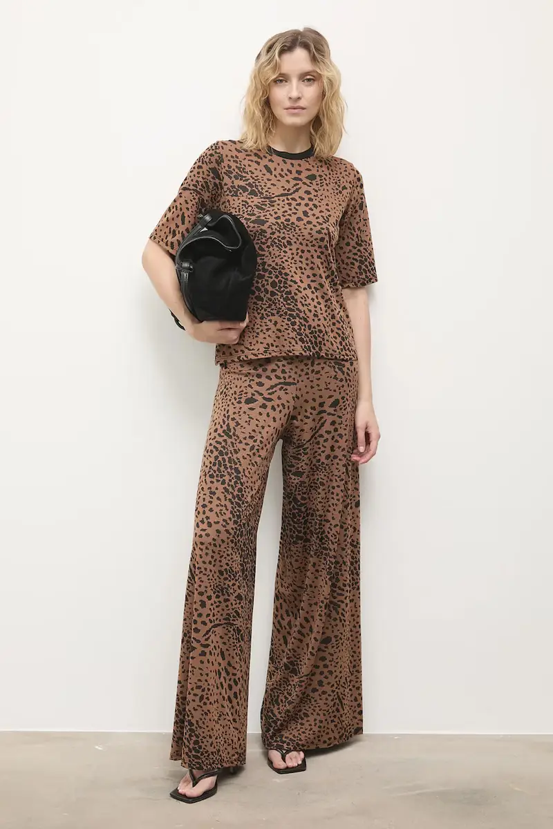 set donna colore marrone