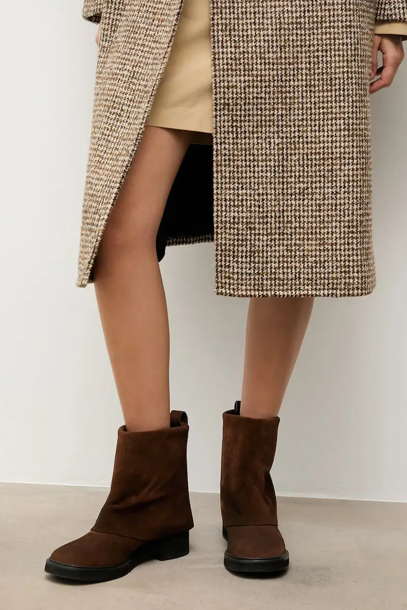 stivaletti alla caviglia in camoscio colore marrone