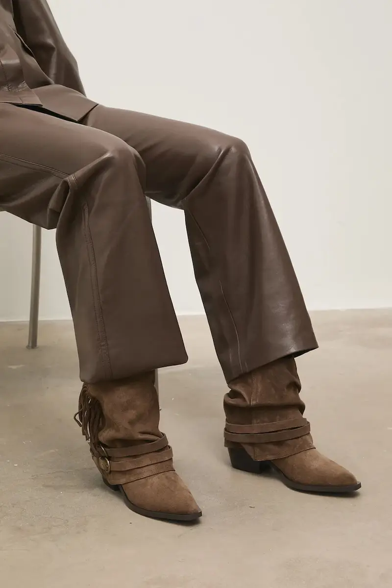 stivaletti alla caviglia in camoscio colore marrone