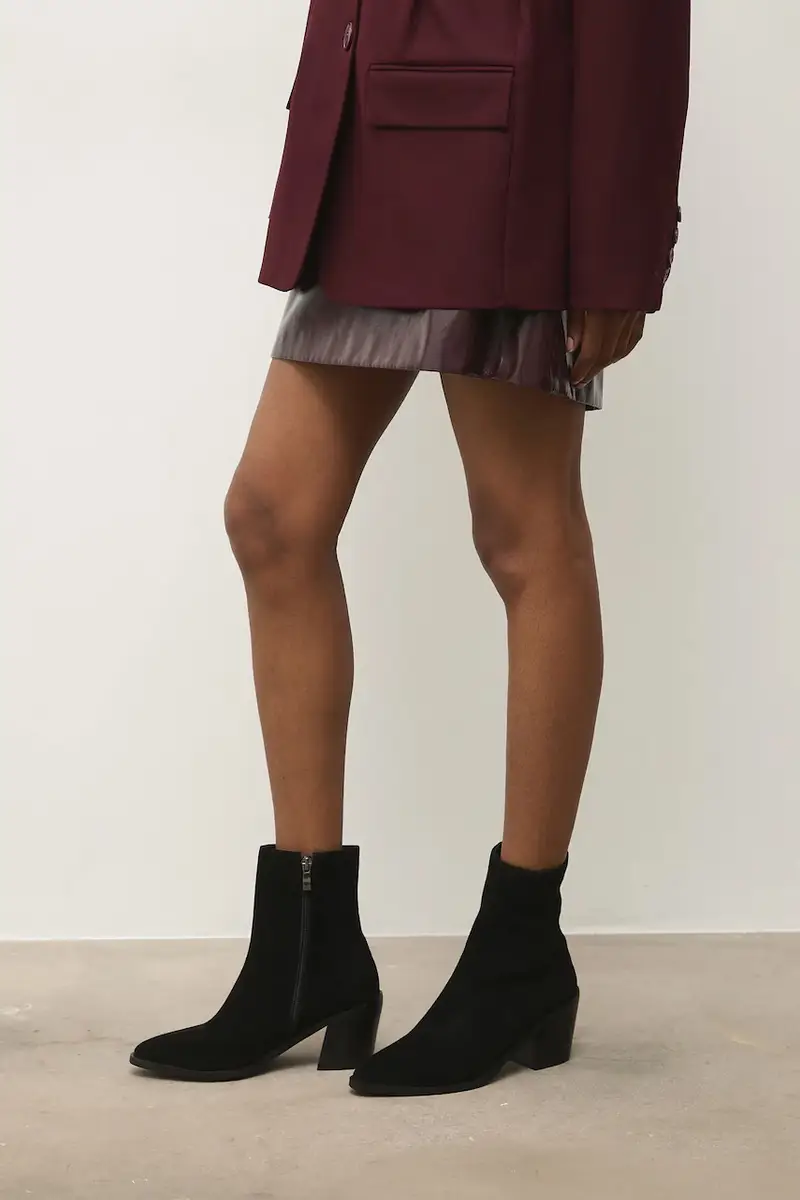 stivaletti alla caviglia in camoscio colore nero