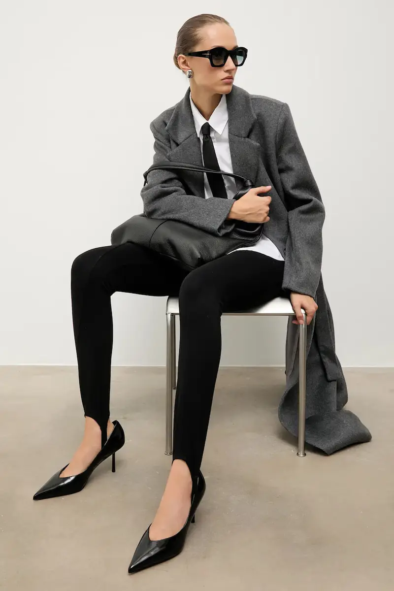 tacchi in pelle colore nero