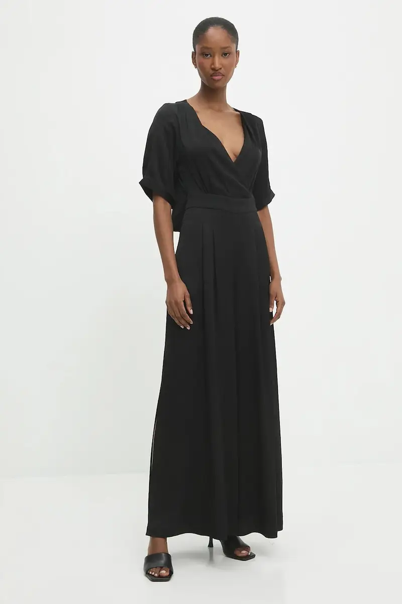 tuta elegante colore nero