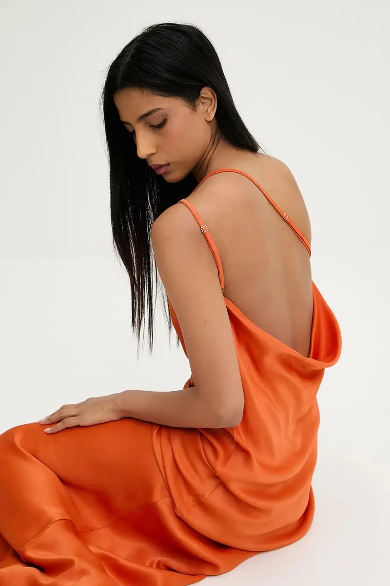 vestito colore arancione miniatura 4