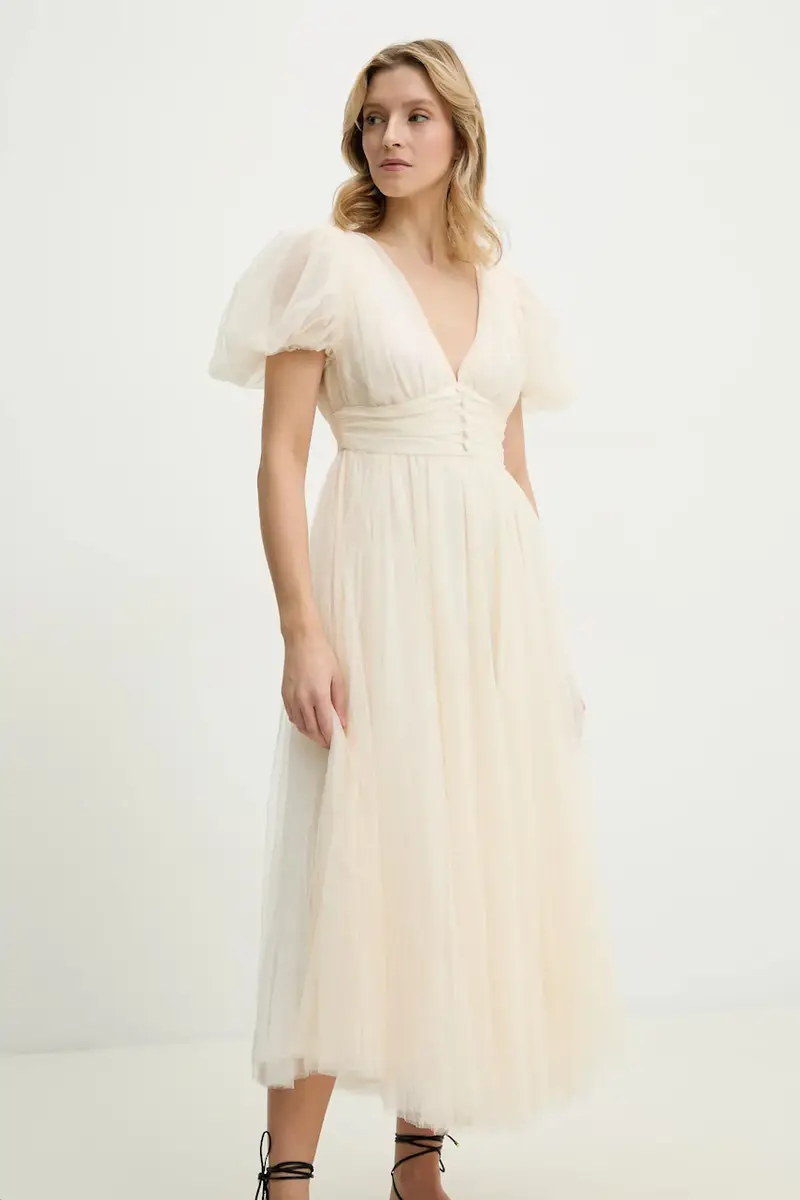 vestito colore beige