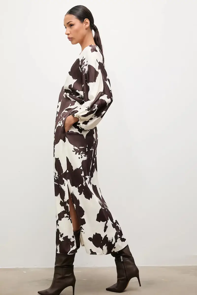 vestito colore beige