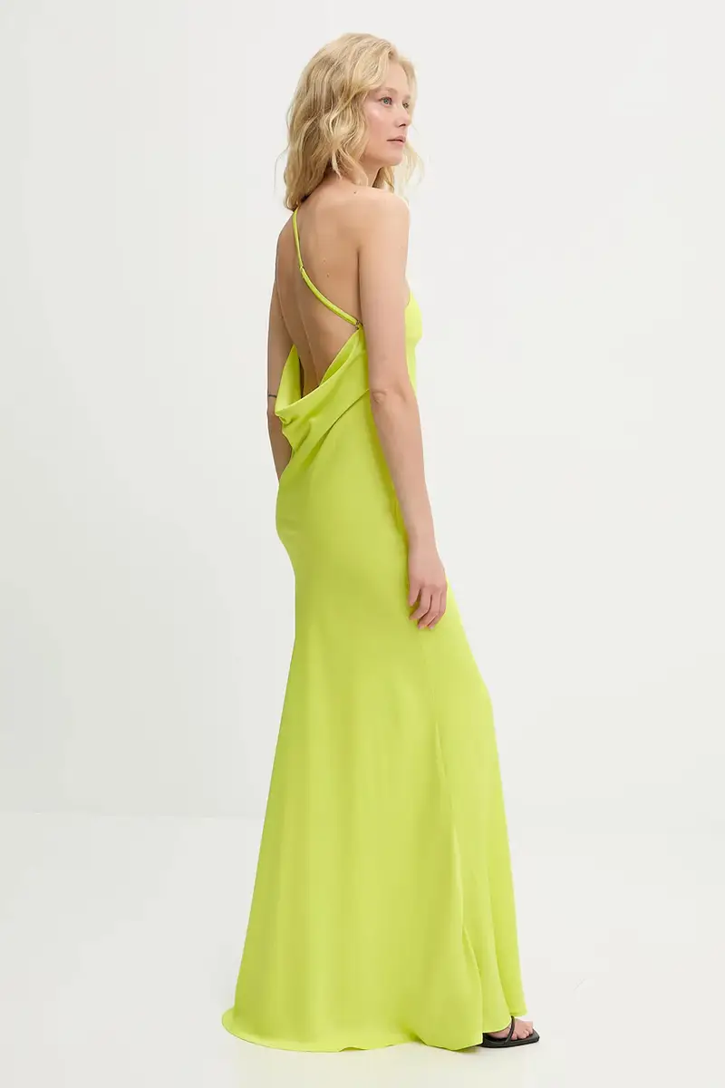 vestito colore giallo