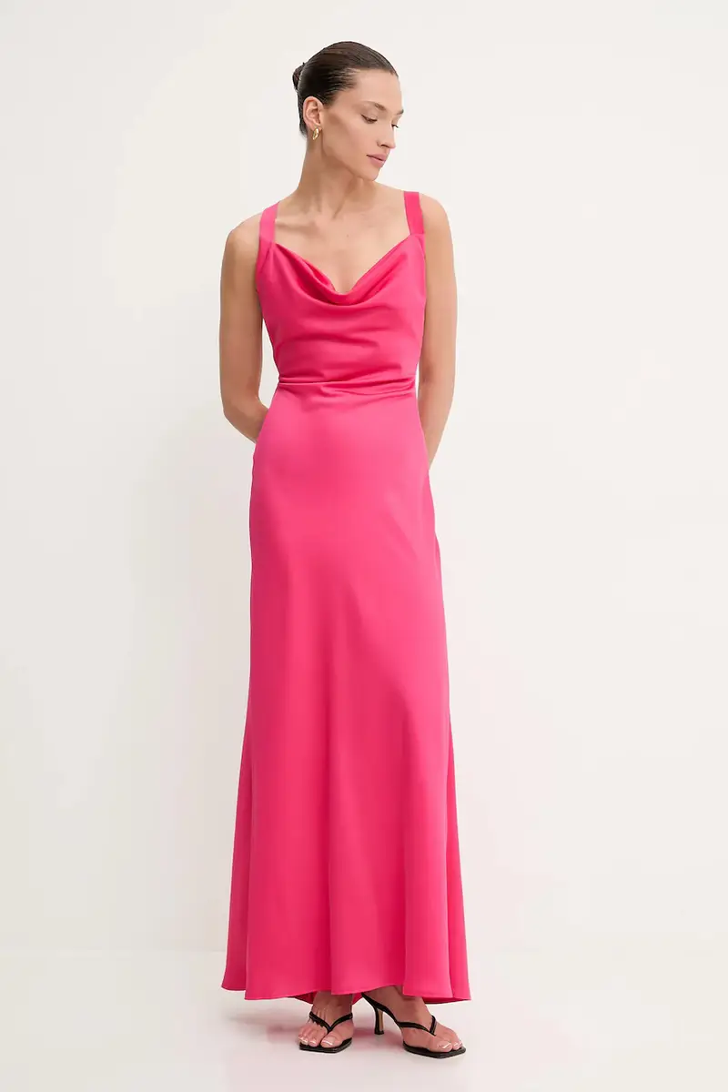 vestito colore rosa