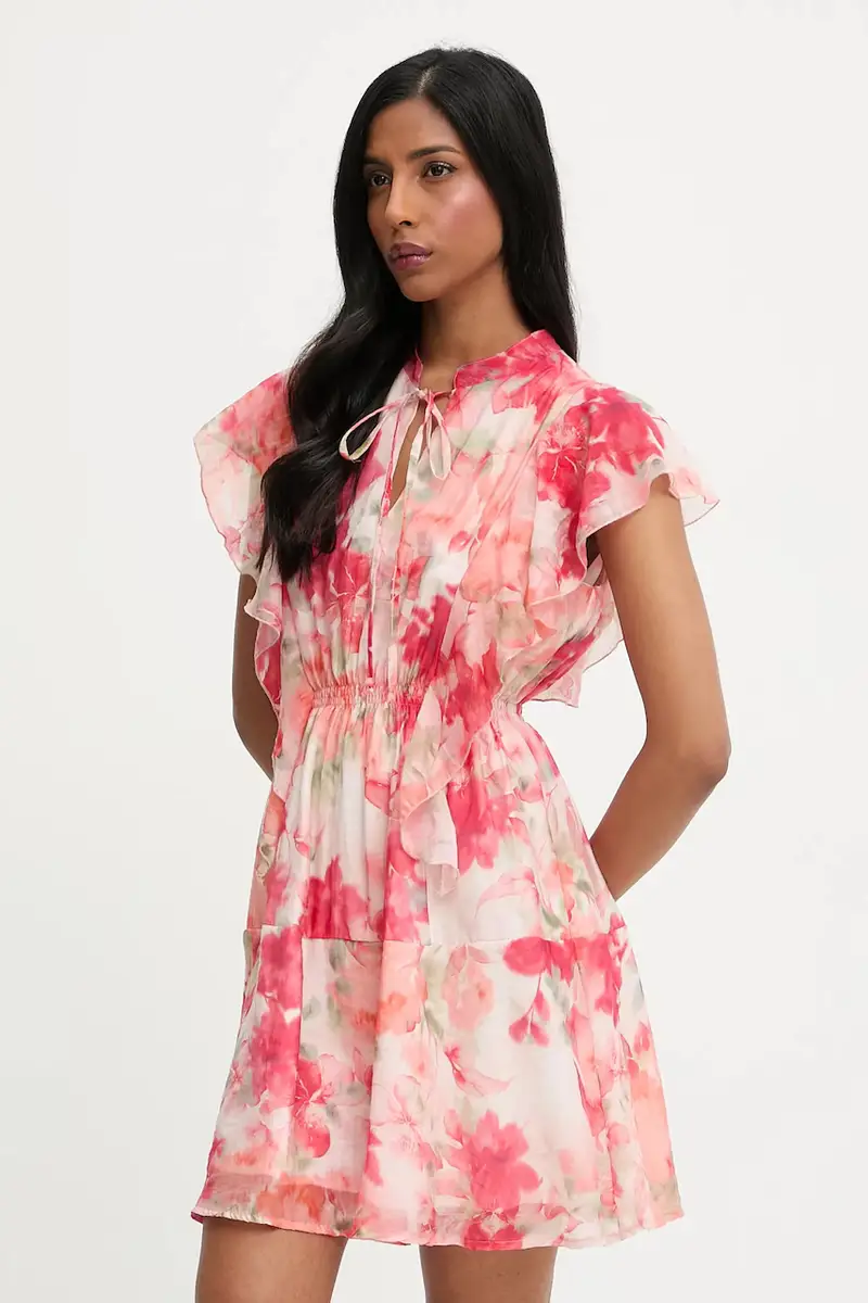 vestito colore rosso