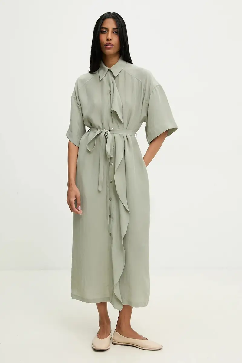 vestito colore verde