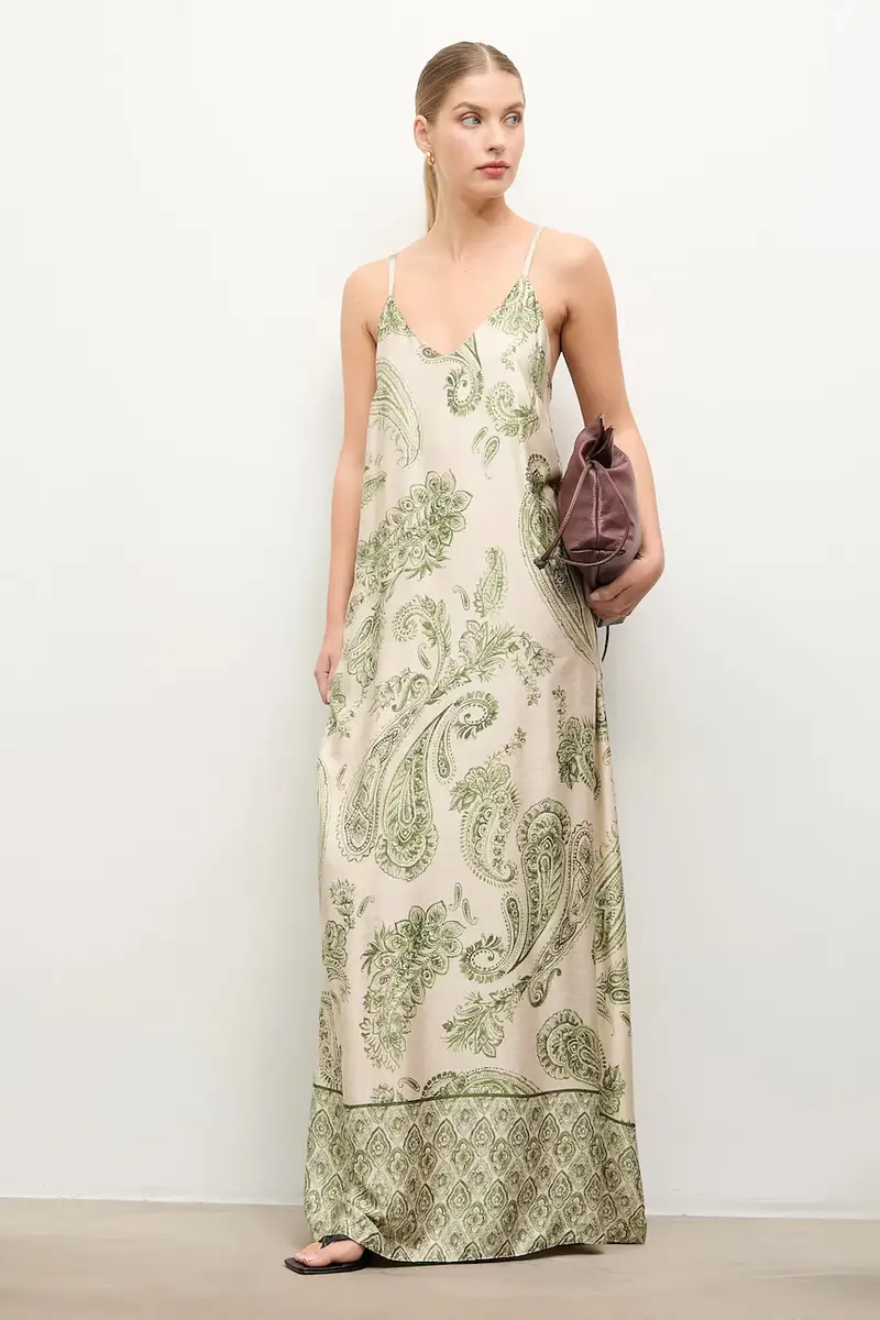 vestito colore verde