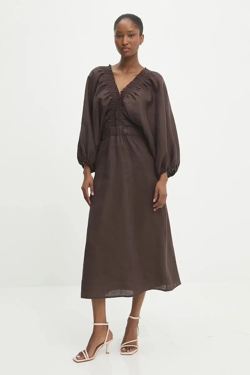 vestito di lino colore marrone