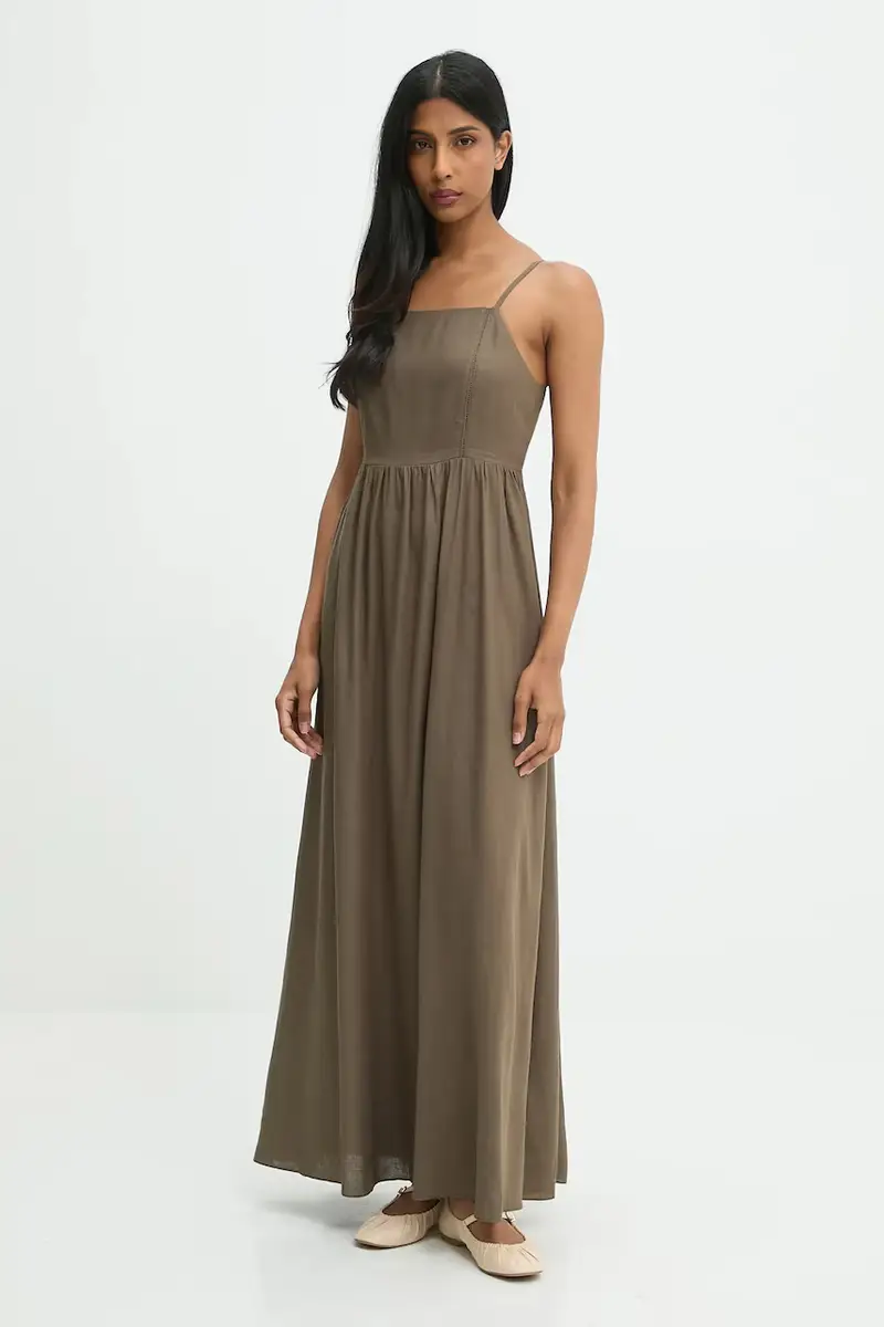 vestito in lino colore verde