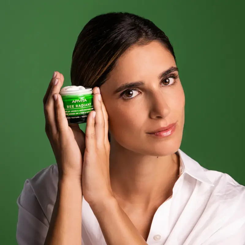 Bee Radiant Crema Segni dell'età e Anti-Fatica - Texture Ricca - Crema antirughe miniatura 4