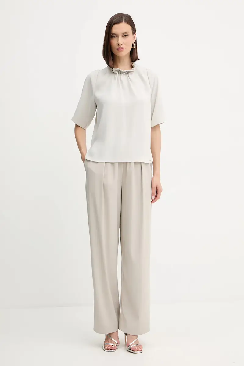 camicetta donna colore beige con applicazione XW001256 AF16125 miniatura 2