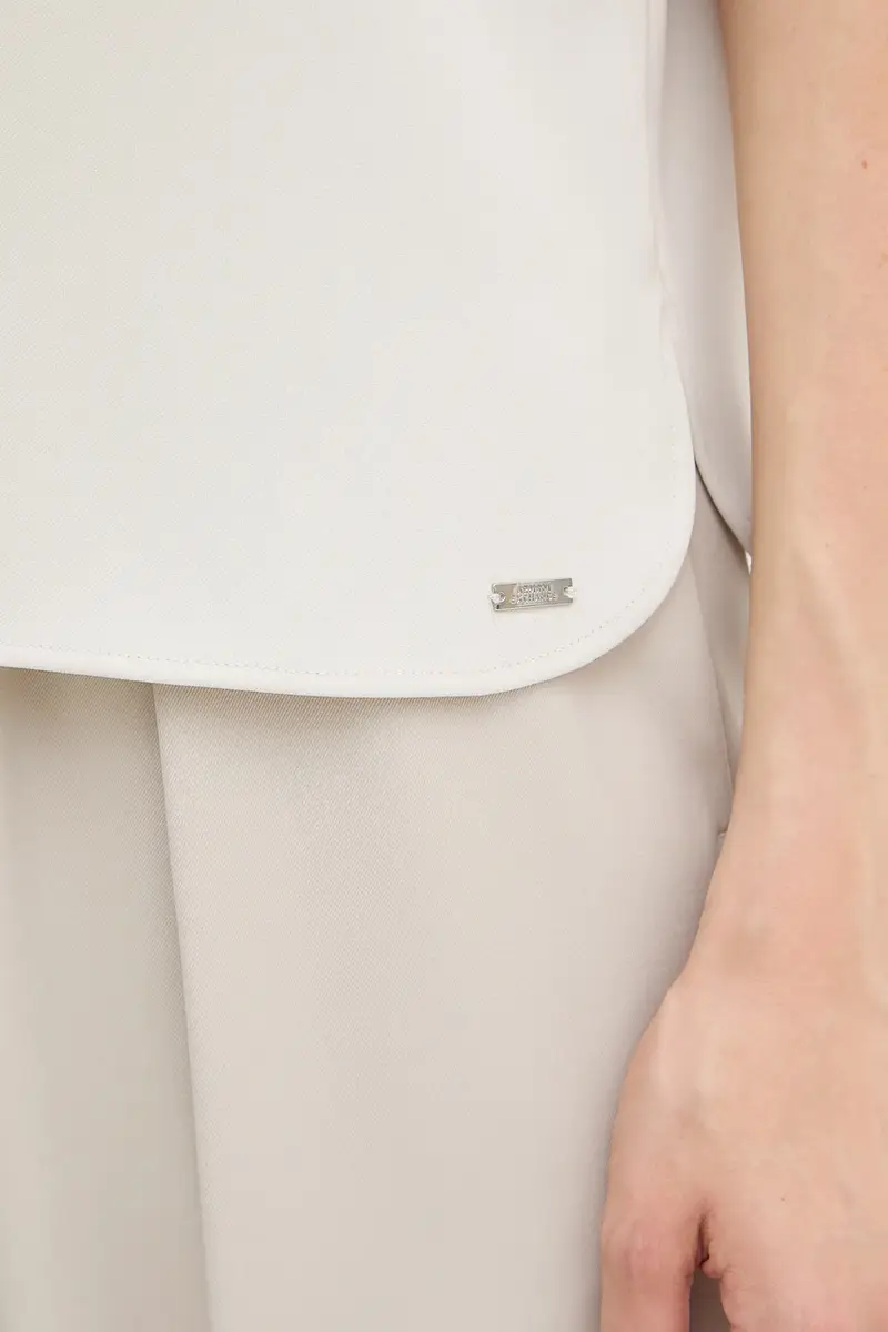 camicetta donna colore beige con applicazione XW001256 AF16125 miniatura 5