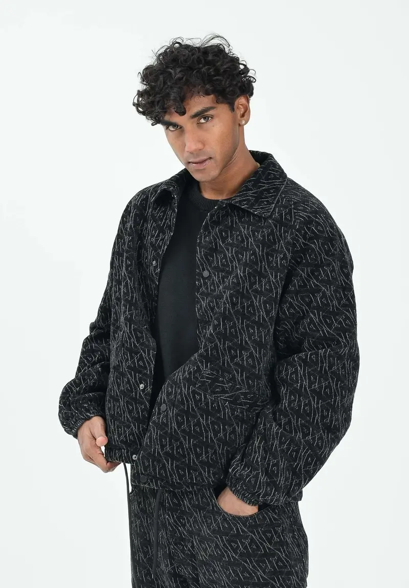 Giubbotto nero da uomo con logo all-over miniatura 2