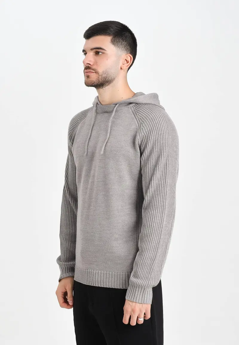 Maglioncino con cappuccio grigio da uomo