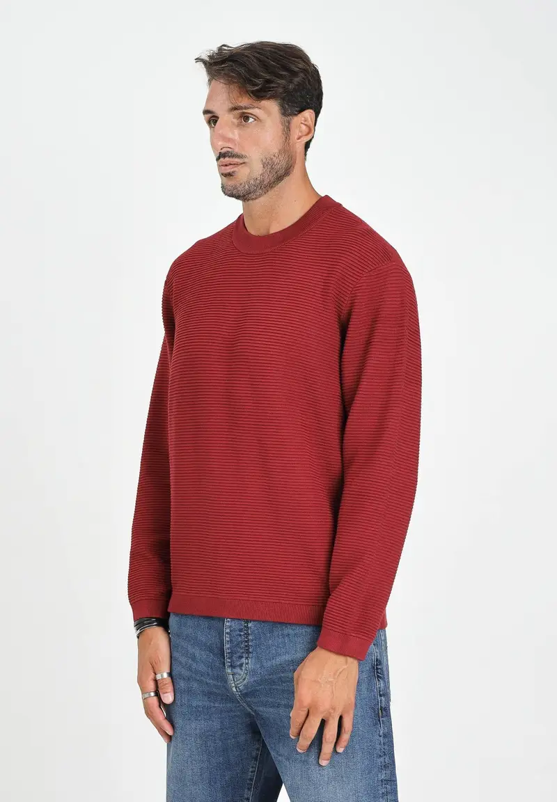 ARMANI EXCHANGE Maglioncino girocollo bordeaux da uomo realizzato in maglia a coste
