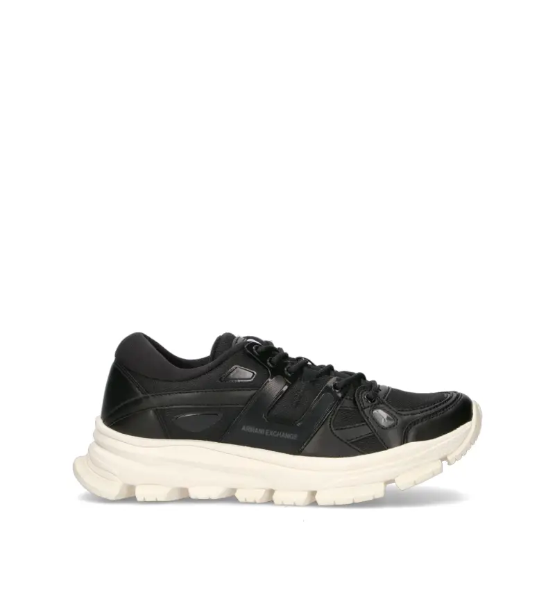 Sneaker uomo nera Vario