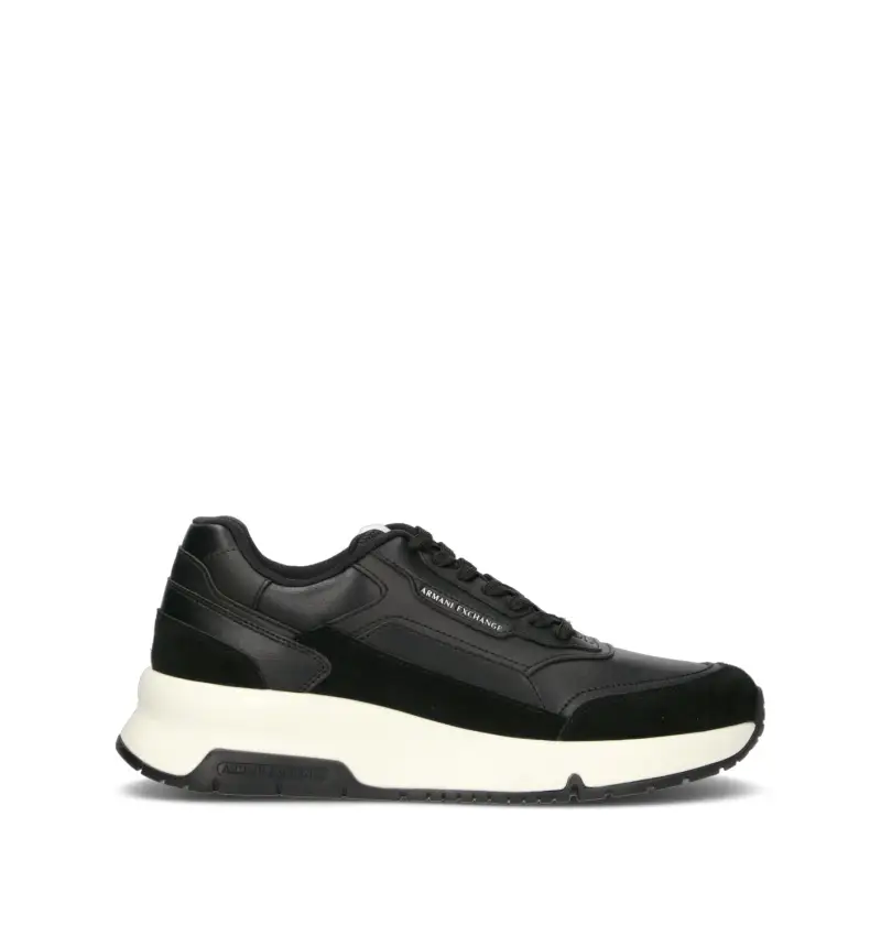 Sneaker uomo nera Vario