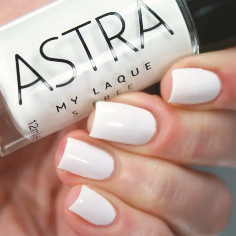 Unghie MY LAQUE 03 - WHITE LIGHT - Smalto miniatura 2