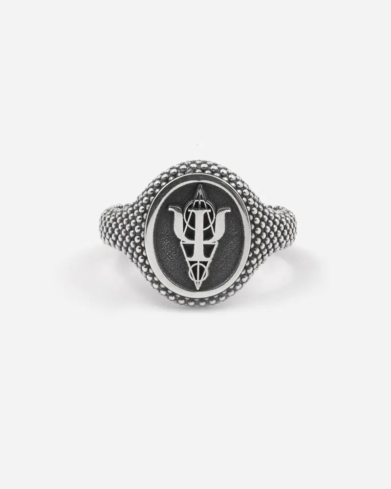 Anello Chevalier Ovale Puntinato In Argento Asia Bragonzi Brunito Lucido