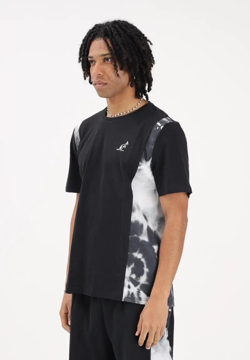 T-shirt a manica corta nera da uomo con inserti laterali con stampa effetto tie-dye
