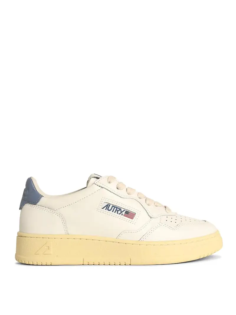 Medaglia Sneaker in pelle bassa e blu chiaro Bianco
