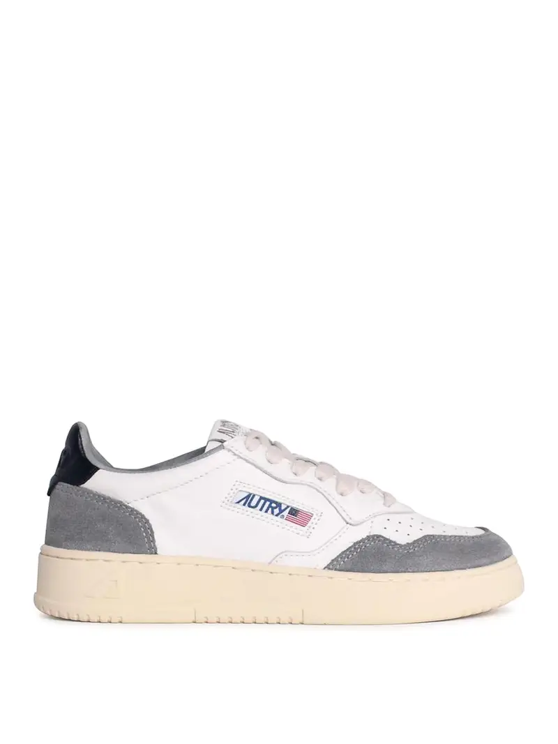 Sneaker basse in pelle bianca da medaglia Bianco