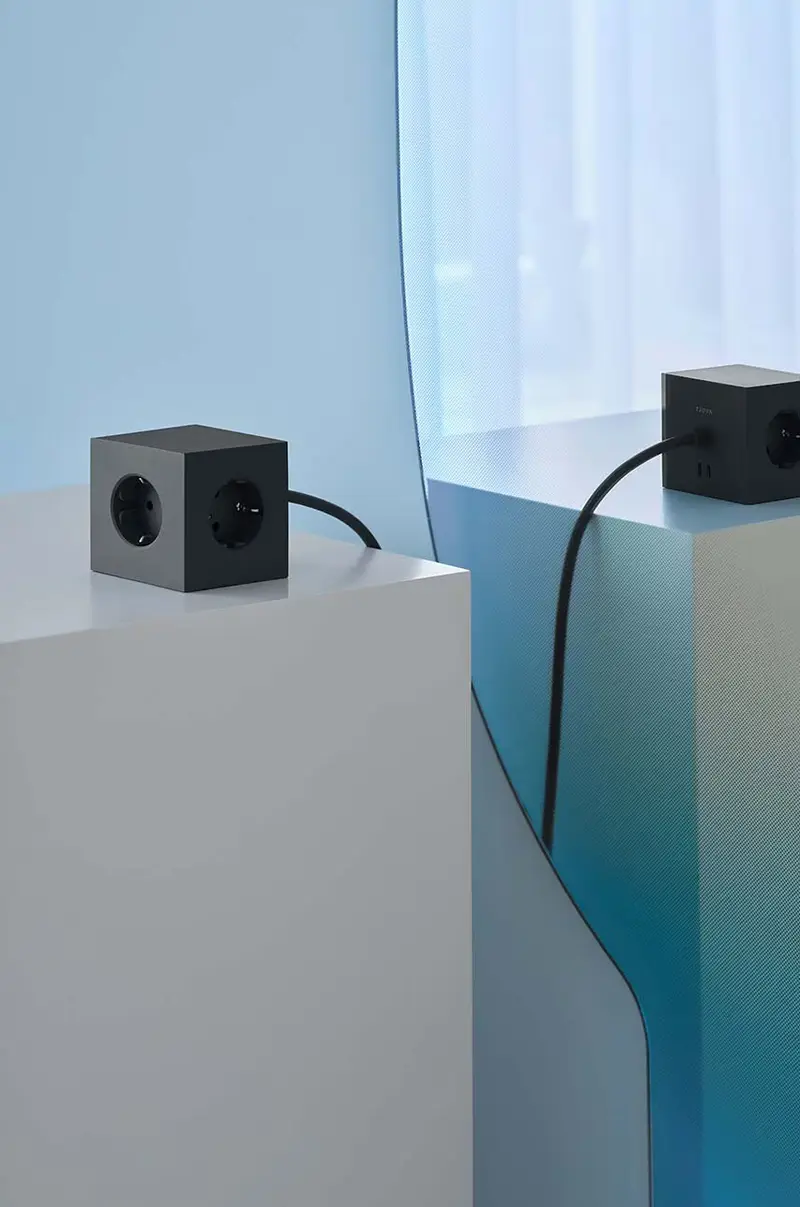 cubo di ricarica magnetico Square 1, 2 x USB, 1, 8 m Nero miniatura 2