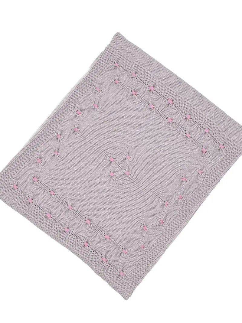 Coperta a punto smoke rosa neonata
