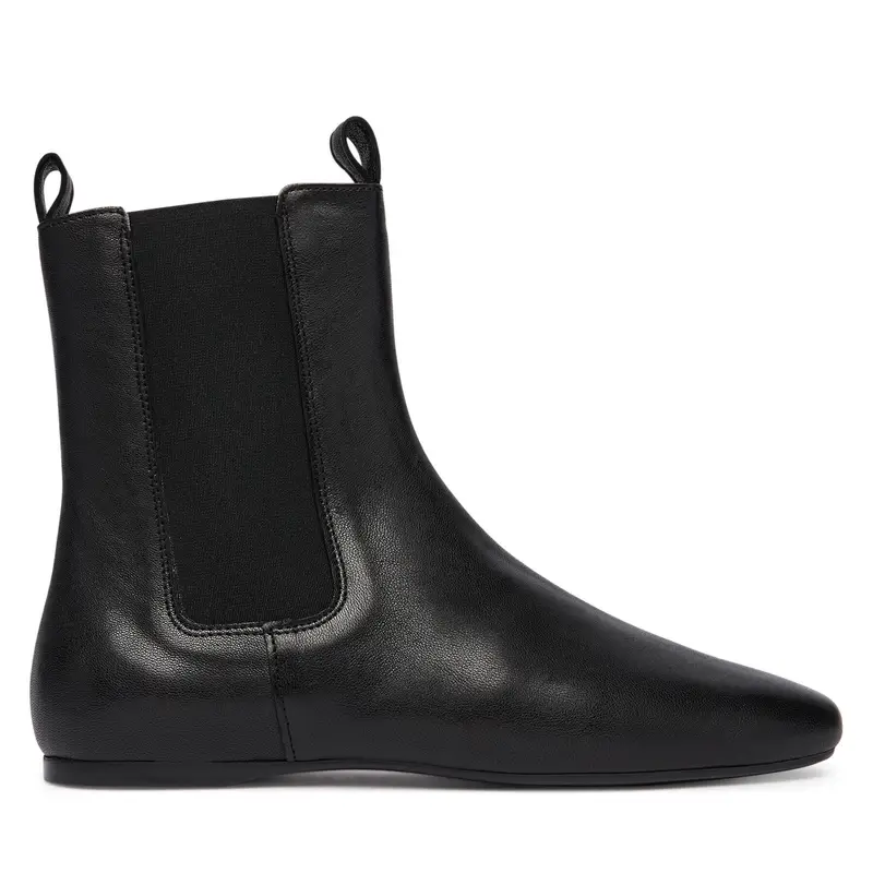 Chelsea Balagan Adhara Nero