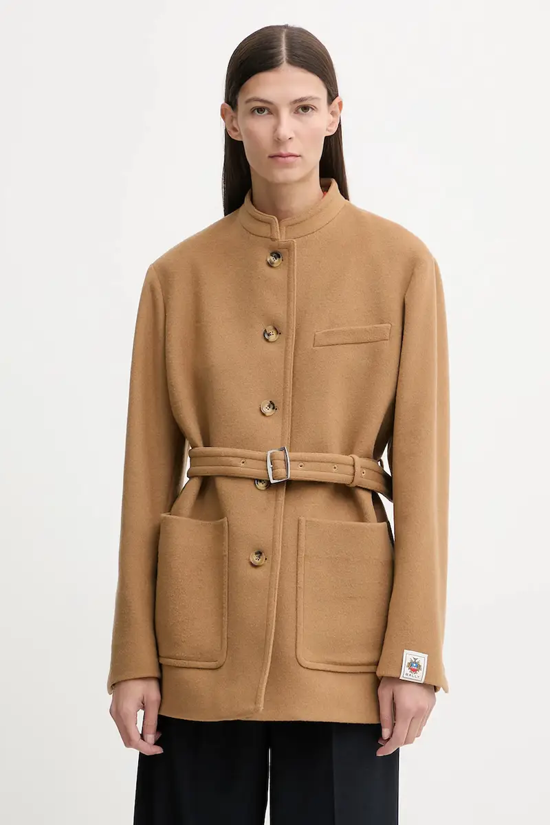 cappotto con lana colore beige WOU07G