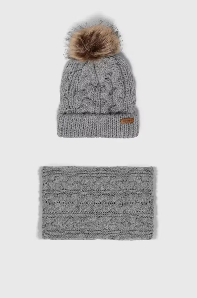 sciarpa e capello Grigio