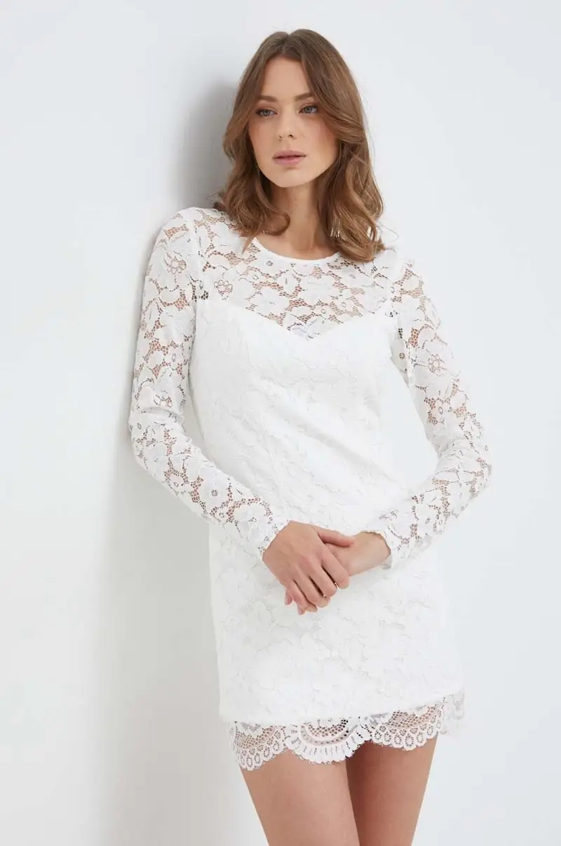 vestito colore beige