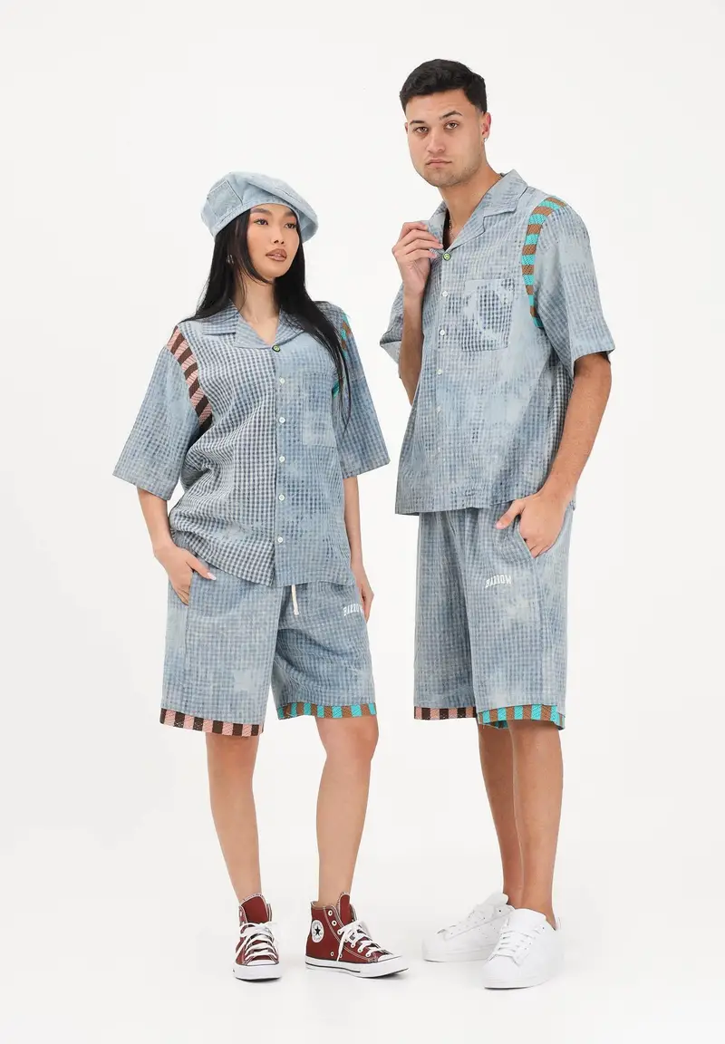 Shorts celeste per uomo e donna con stampa micro check miniatura 2